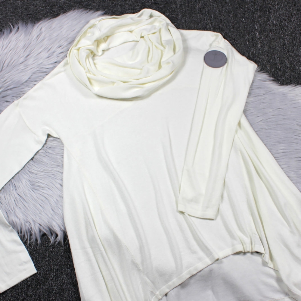 STAR WARS PRINCESS LEIA SWEATER